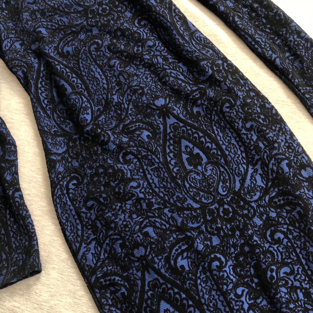 💙🖤Mid-thigh Dress🖤💙 - Picture 3 of 4